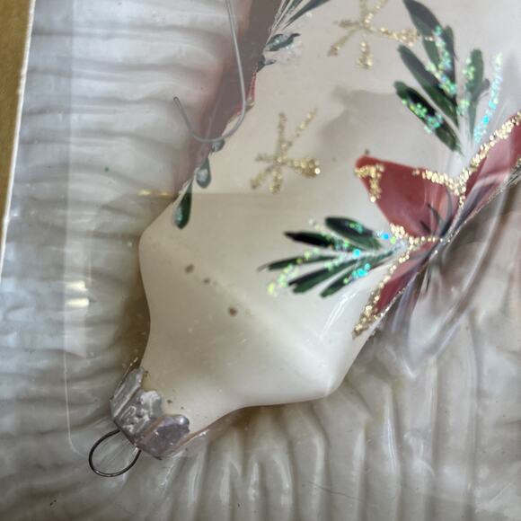 VTG 4 CHRISTMAS Bells CLASSICS HAND DECORATED GLASS ORNAMENTS Red Flowers Lot 4 - Picture 3 of 7